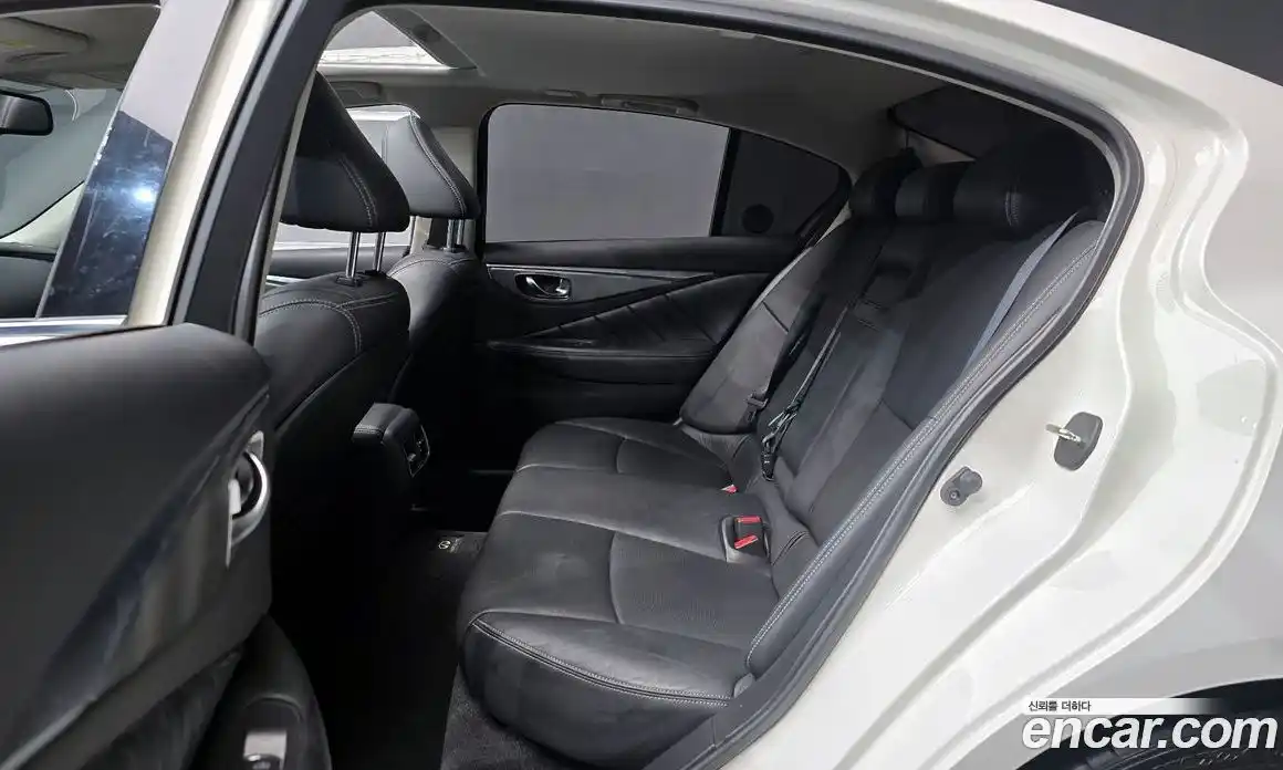 Infiniti Q50 2014 2.1 Автомат в Москве № 256131, фото 4