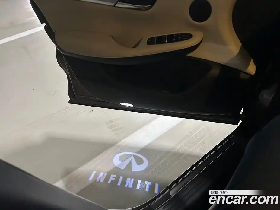 Infiniti QX50 2019 2.0 Вариатор в Москве № 256206, фото 9