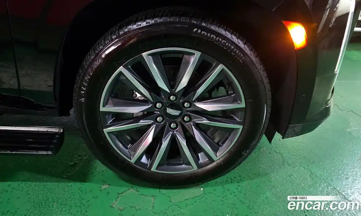 Cadillac Escalade 2023 6.2 Автомат в Москве № 256388, фото 15