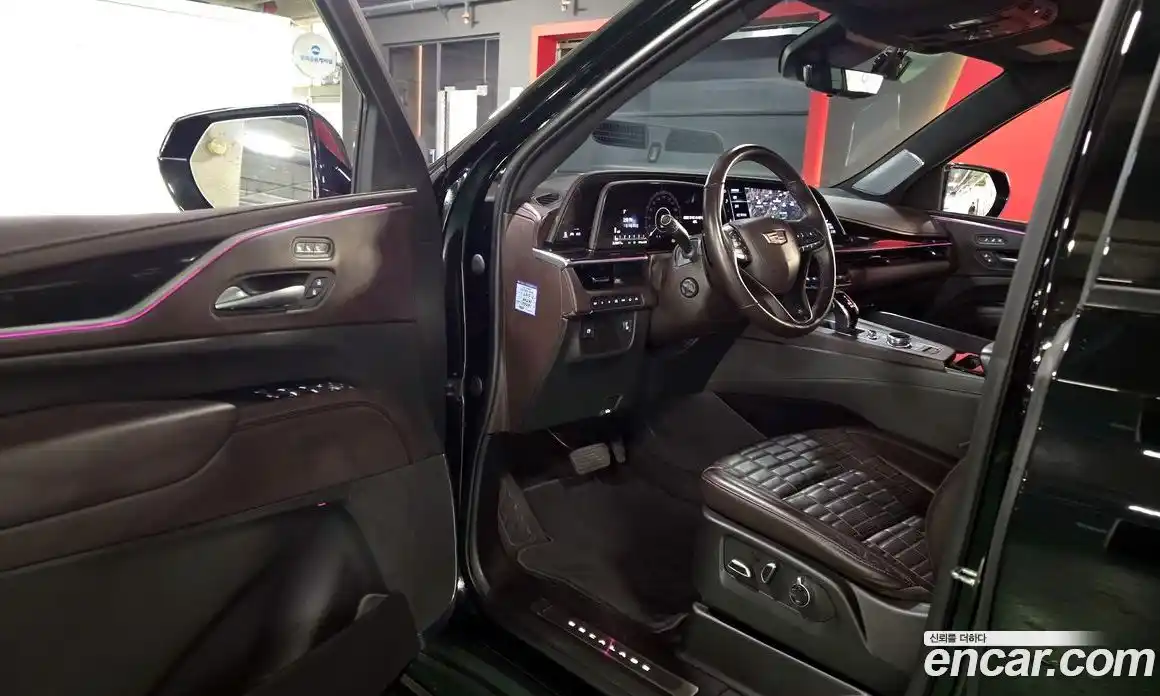 Cadillac Escalade 2023 6.2 Автомат в Москве № 256388, фото 16