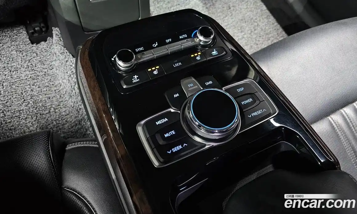 Genesis EQ900 2016 3.3 Автомат в Москве № 26950, фото 17