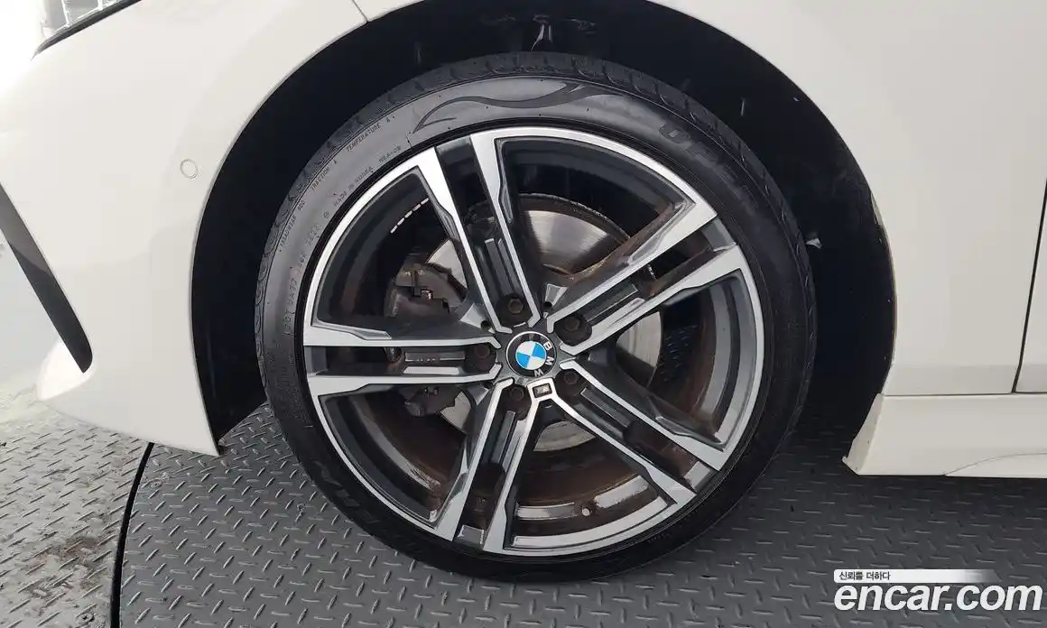 BMW 1-Series 2021 2.0 Автомат в Москве № 284368, фото 14