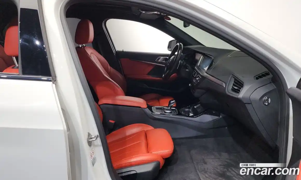 BMW 1-Series 2021 2.0 Автомат в Москве № 284368, фото 16