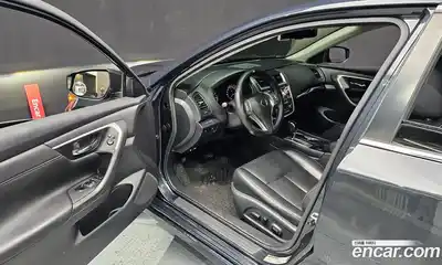 Nissan Altima 2017 2.5 Автомат в Москве № 285044, миниатюра 7