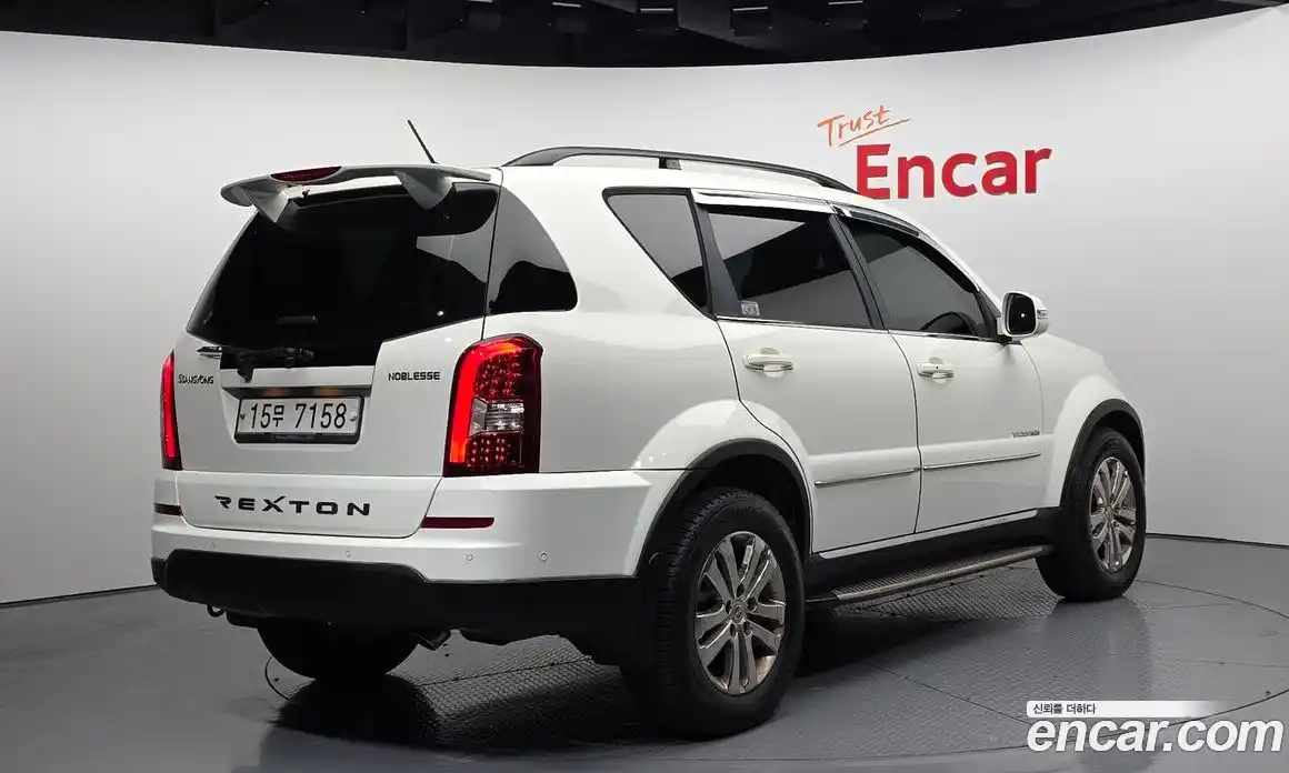 SsangYong Rexton 2013 2.0 Автомат в Москве № 29995, фото 10