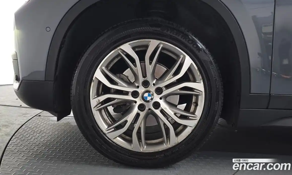 BMW X1 2018 2.0 Автомат в Москве № 304961, фото 11