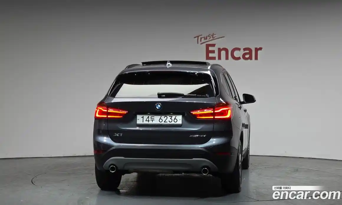 BMW X1 2018 2.0 Автомат в Москве № 304961, фото 13