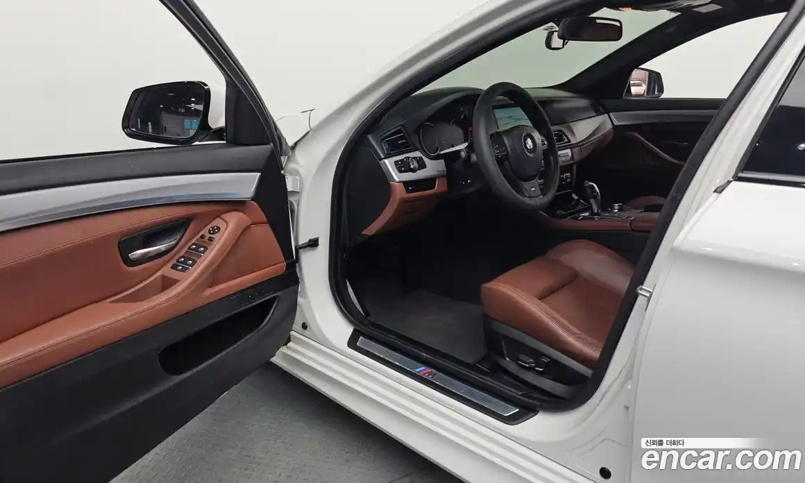 BMW 5-Series 2013 2.0 Автомат в Москве № 305491, фото 20