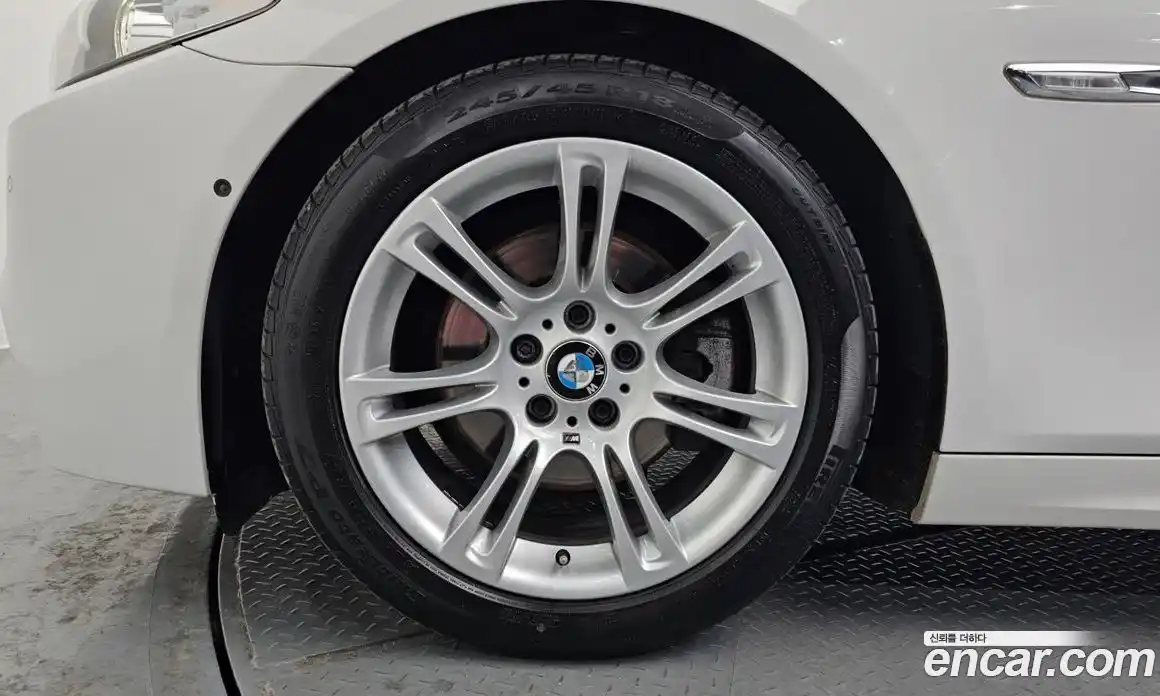 BMW 5-Series 2013 2.0 Автомат в Москве № 305491, фото 9