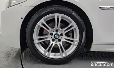 BMW 5-Series 2013 2.0 Автомат в Москве № 305491, миниатюра 9