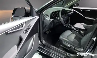 Kia Niro 2024 1.6 Автомат в Москве № 306430, миниатюра 10