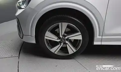 Audi Q2 2023 2.0 Автомат в Москве № 311728, миниатюра 8