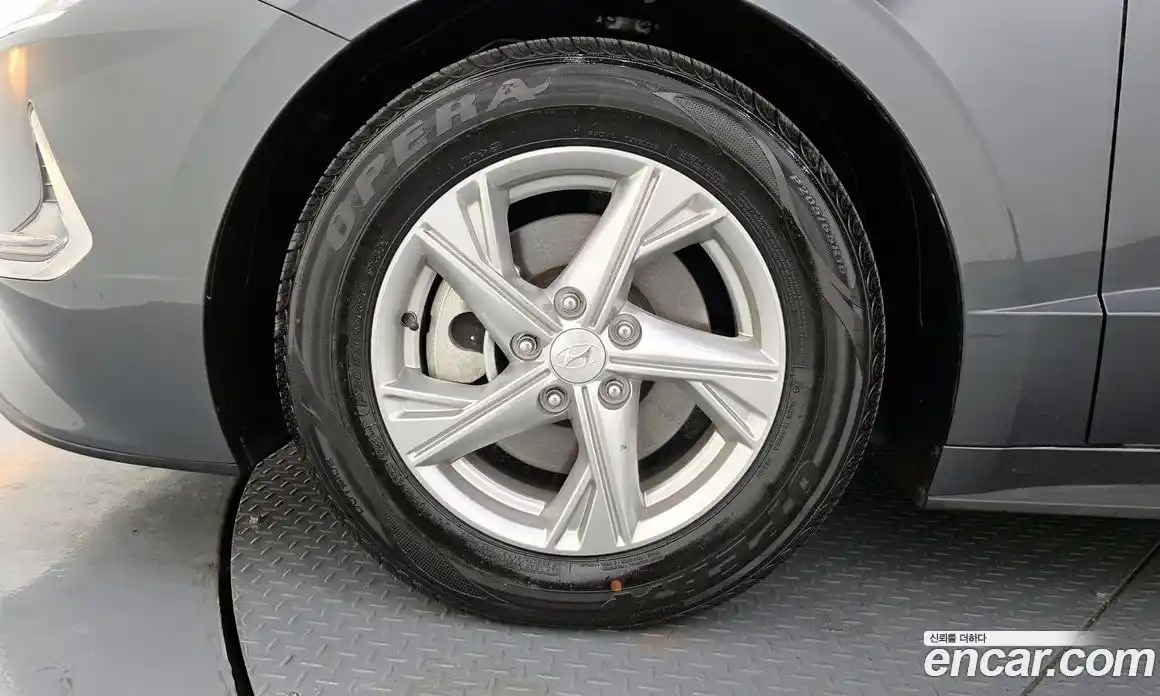 Hyundai Sonata 2020 2.0 Автомат в Москве № 319350, фото 9