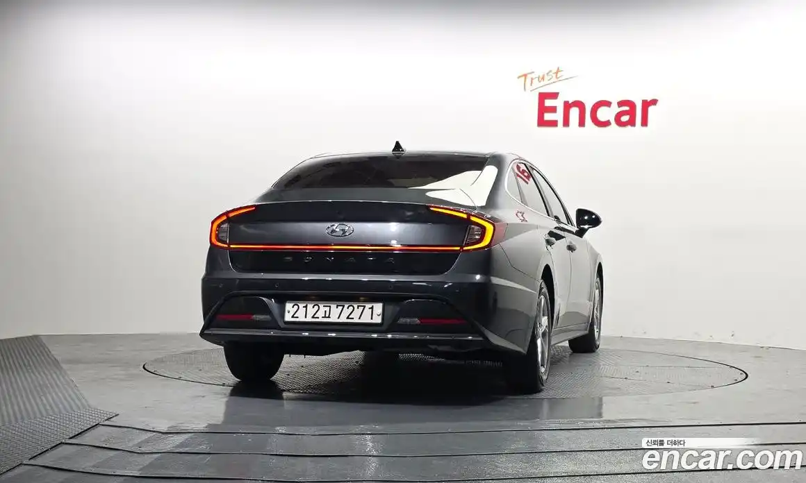 Hyundai Sonata 2020 2.0 Автомат в Москве № 319350, фото 10