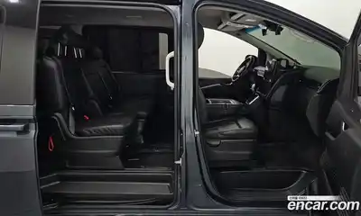 Hyundai Staria 2024 2.2 Автомат в Москве № 335484, миниатюра 2