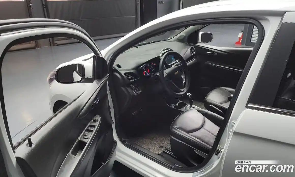 Chevrolet Spark 2016 1.0 Автомат в Москве № 39973, фото 15