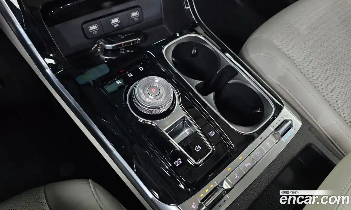 Kia Canival 2023 2.2 Автомат в Москве № 51389, фото 11