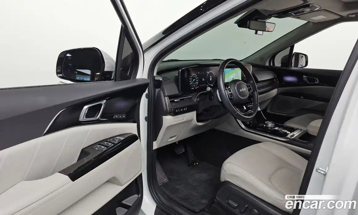 Kia Canival 2023 2.2 Автомат в Москве № 51389, фото 16