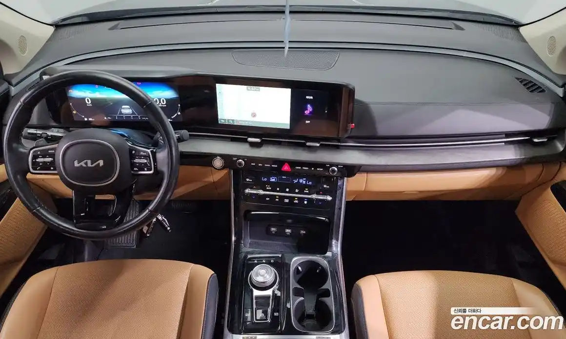 Kia Canival 2023 3.5 Автомат в Москве № 54403, фото 18