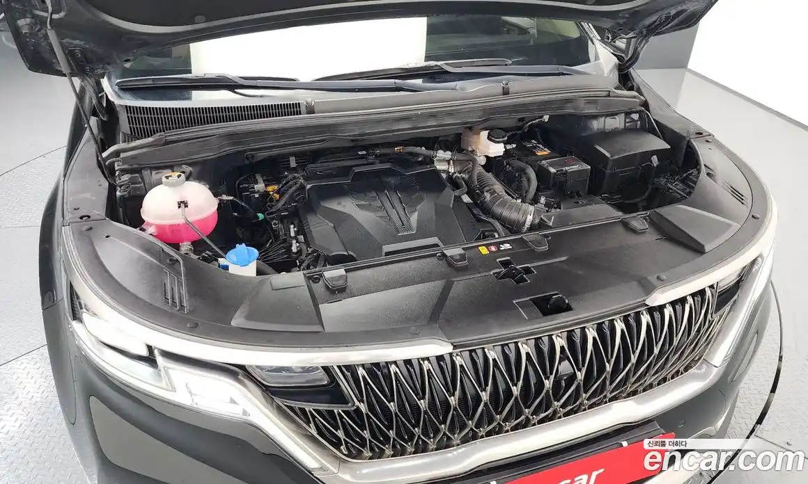 Kia Canival 2023 3.5 Автомат в Москве № 54403, фото 20