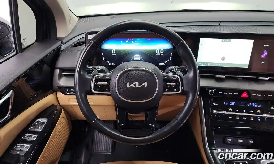 Kia Canival 2023 3.5 Автомат в Москве № 54403, фото 3