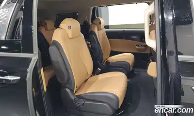 Kia Canival 2023 3.5 Автомат в Москве № 54403, миниатюра 4