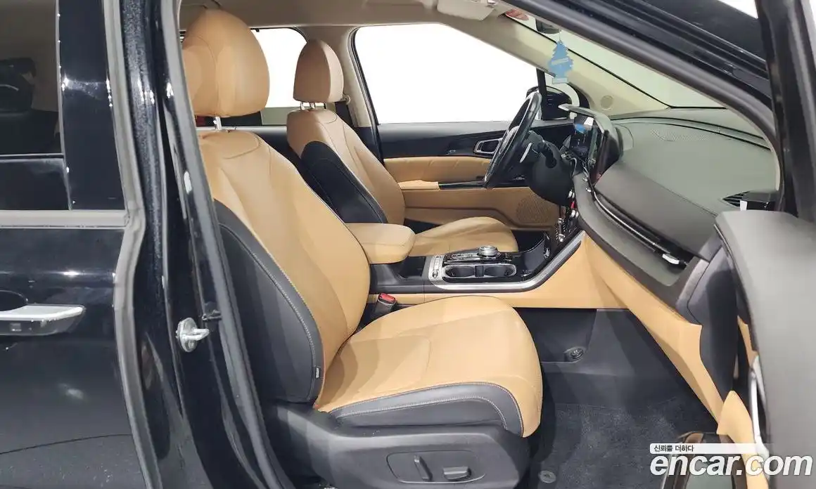 Kia Canival 2023 3.5 Автомат в Москве № 54403, фото 9