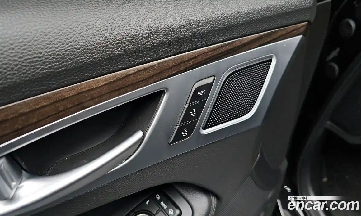 Genesis G80 2017 3.3 Автомат в Москве № 56590, фото 13