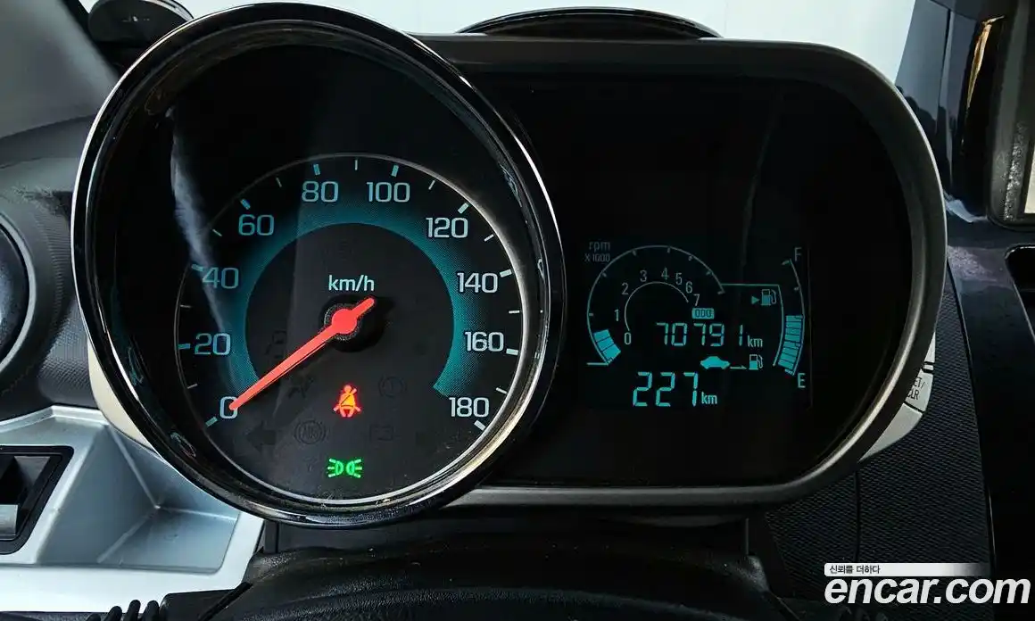 Chevrolet Spark 2014 1.0 Автомат в Москве № 62043, фото 11