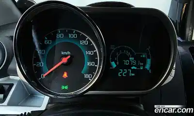 Chevrolet Spark 2014 1.0 Автомат в Москве № 62043, миниатюра 11