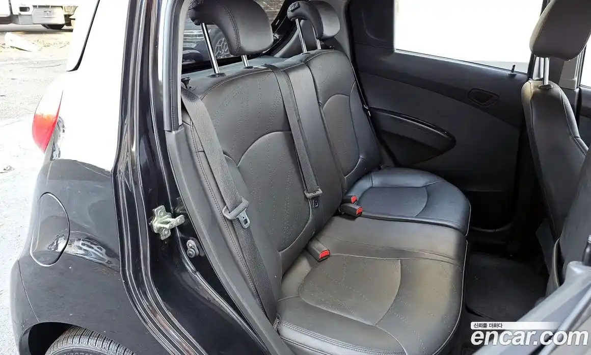 Chevrolet Spark 2014 1.0 Автомат в Москве № 62043, фото 4