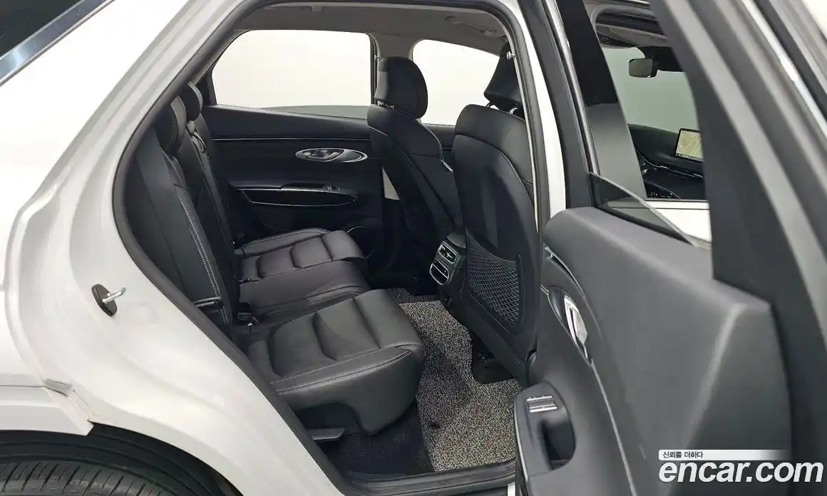 Genesis GV70 2023 2.5 Автомат в Москве № 876, фото 3