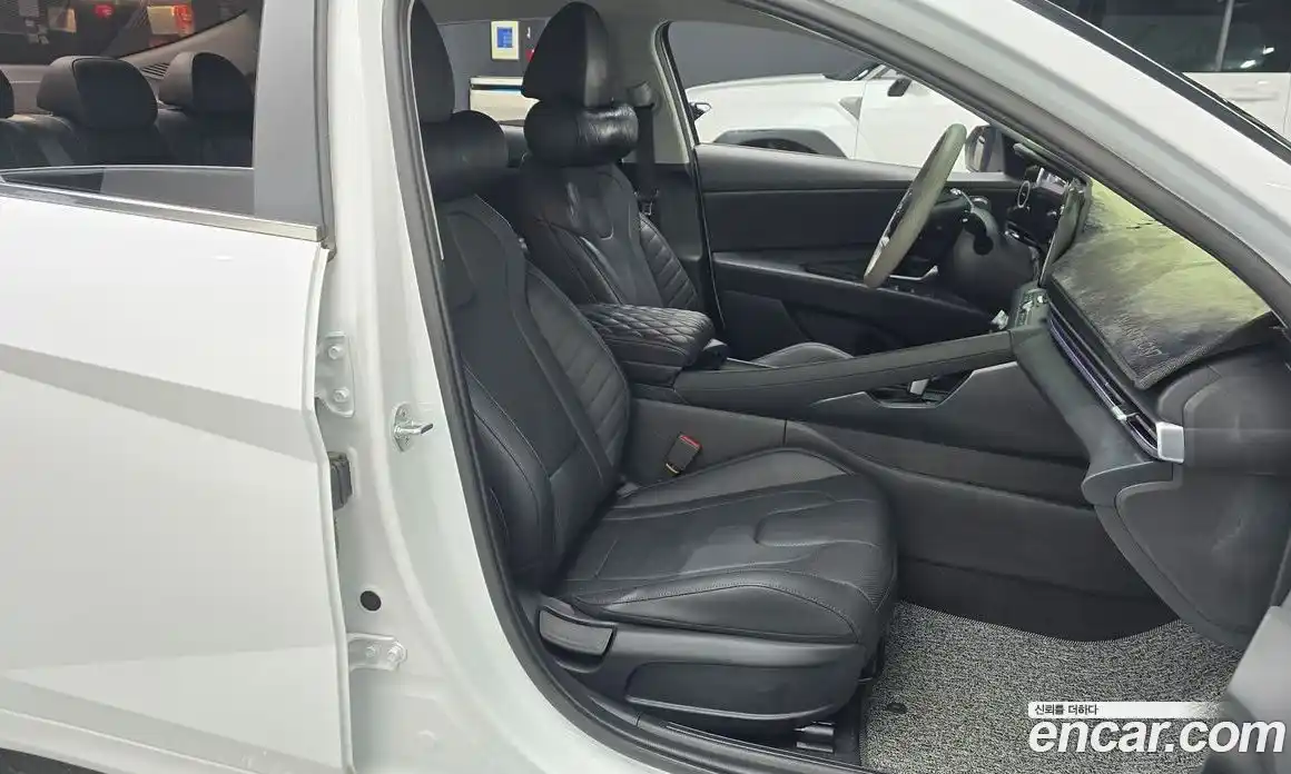 Hyundai Avante 2022 1.6 Автомат в Москве № 991, фото 20