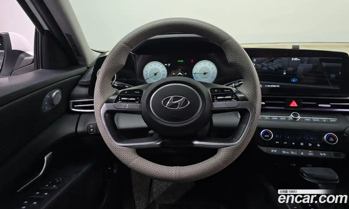 Hyundai Avante 2022 1.6 Автомат в Москве № 991, фото 10