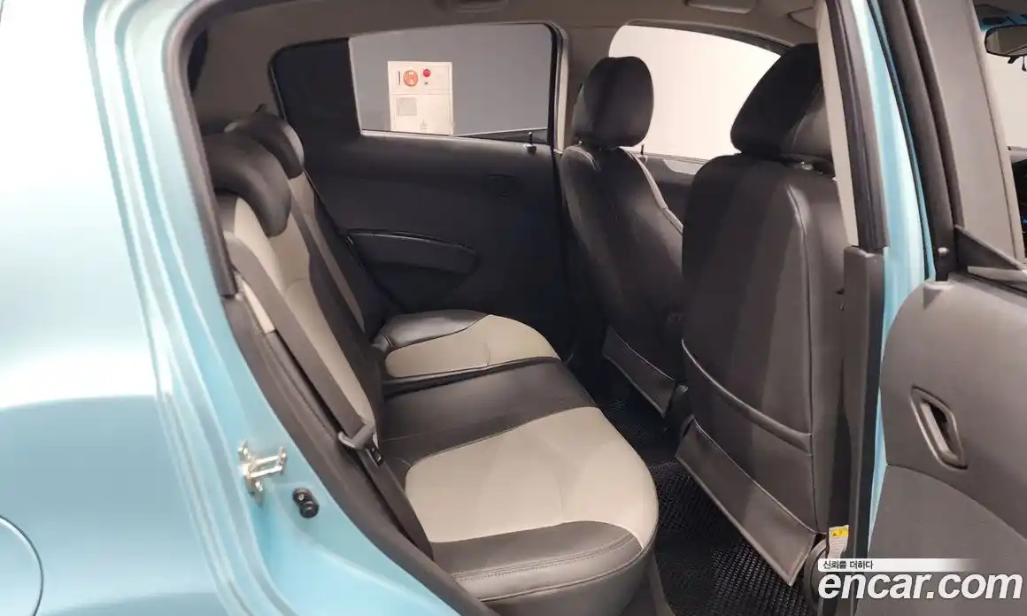 Chevrolet Spark 2012 1.0 Автомат в Москве № 100214, фото 6