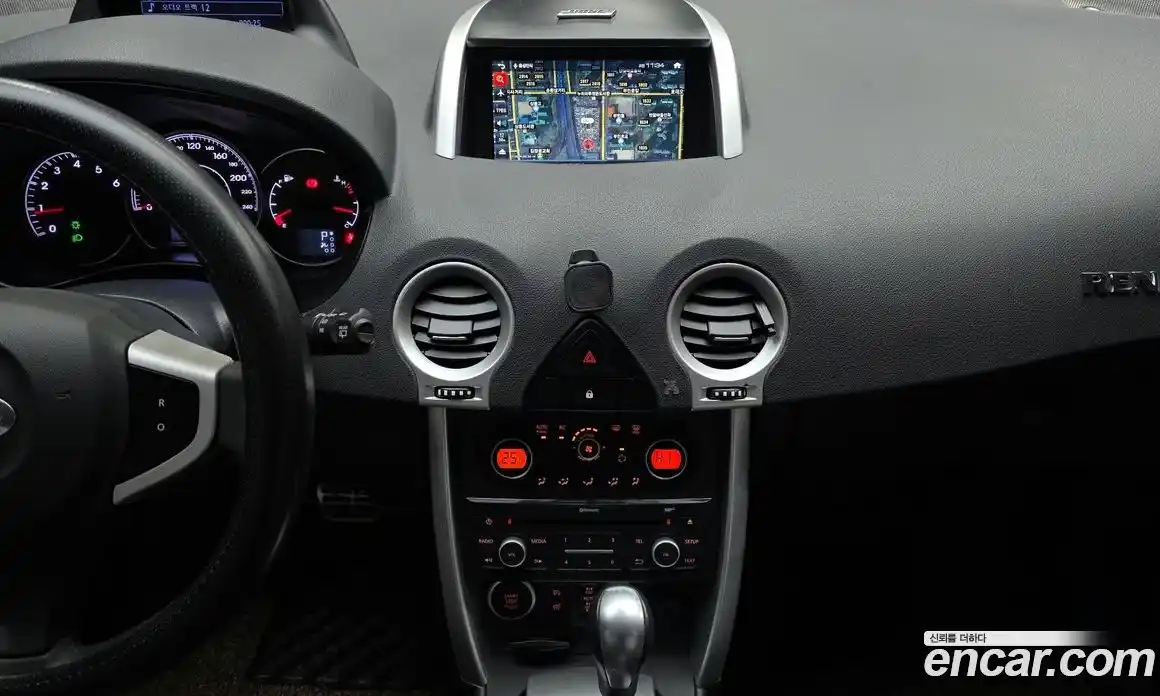 Renault QM5 2014 2.0 Автомат в Москве № 106983, фото 20