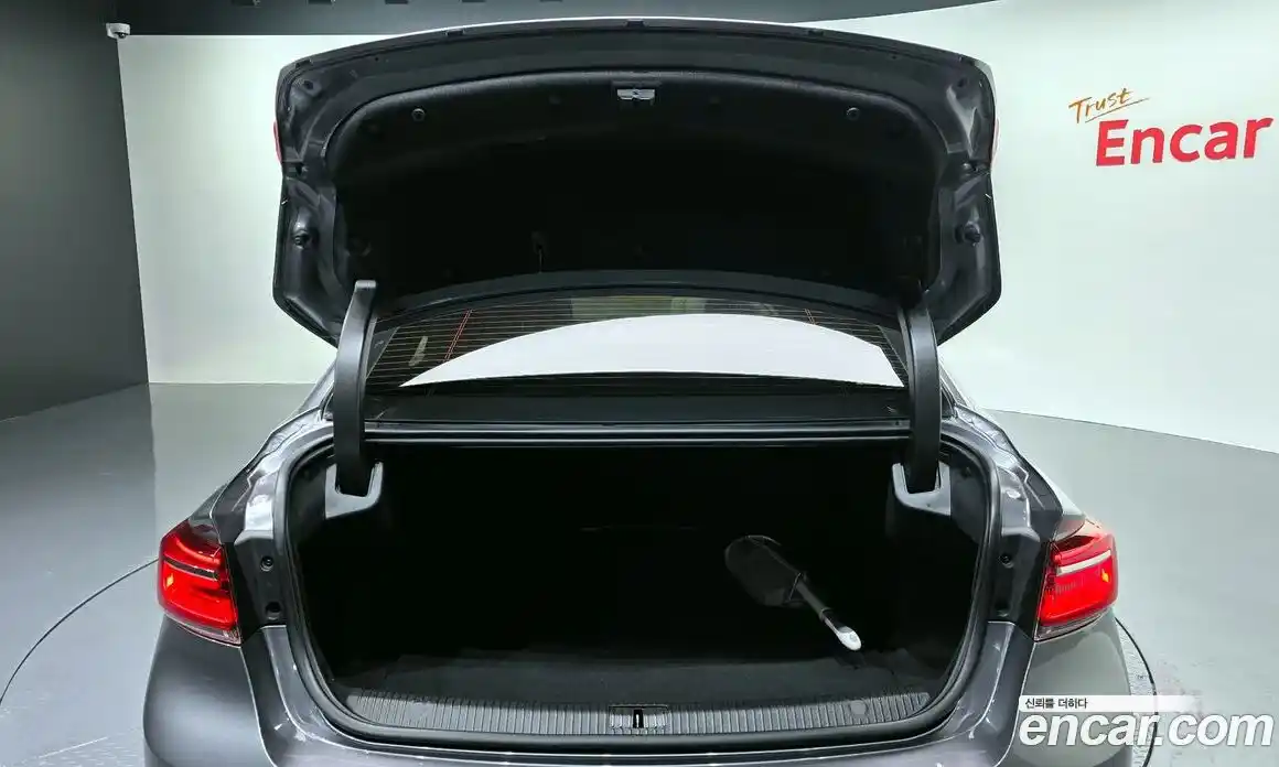 Renault SM6 2022 1.3 Автомат в Москве № 107257, фото 17