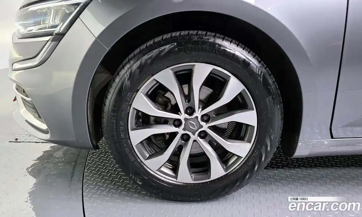 Renault SM6 2022 1.3 Автомат в Москве № 107257, фото 20