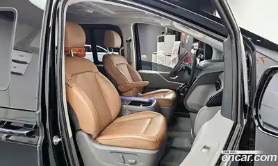 Hyundai Staria, 2023