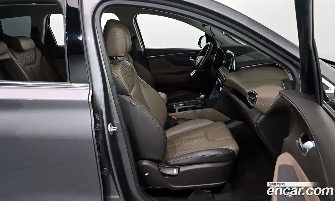 Hyundai Santa Fe 2020 2.0 Автомат в Москве № 108491, фото 18