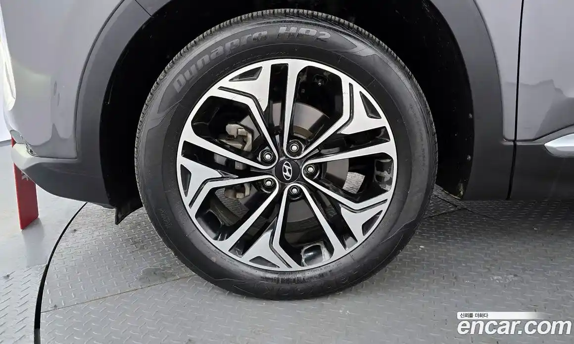 Hyundai Santa Fe 2020 2.0 Автомат в Москве № 108491, фото 8