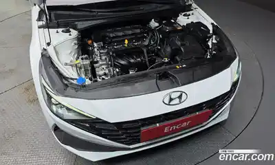 Hyundai Avante 2023 1.6 Автомат в Москве № 112295, миниатюра 8