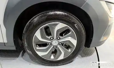 Hyundai Kona 2021 1.6 Автомат в Москве № 112406, миниатюра 6