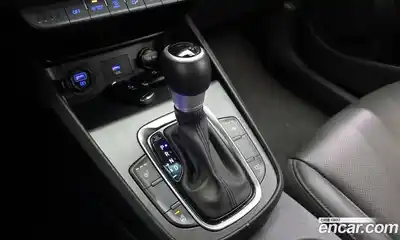 Hyundai Kona 2021 1.6 Автомат в Москве № 112406, миниатюра 7