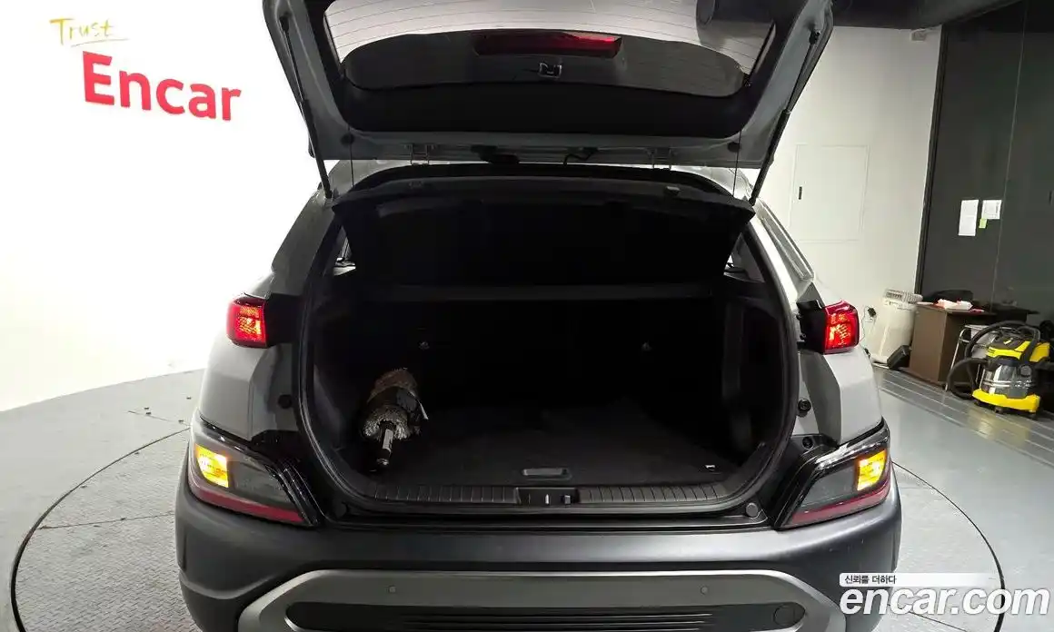 Hyundai Kona 2021 1.6 Автомат в Москве № 112406, фото 8