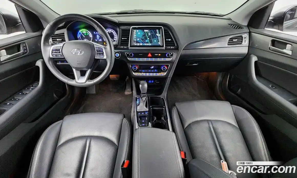 Hyundai Sonata 2019 2.0 Автомат в Москве № 114832, фото 13