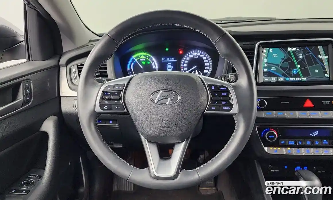 Hyundai Sonata 2019 2.0 Автомат в Москве № 114832, фото 17
