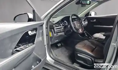 Kia Niro 2020 1.6 Автомат в Москве № 115553, миниатюра 12