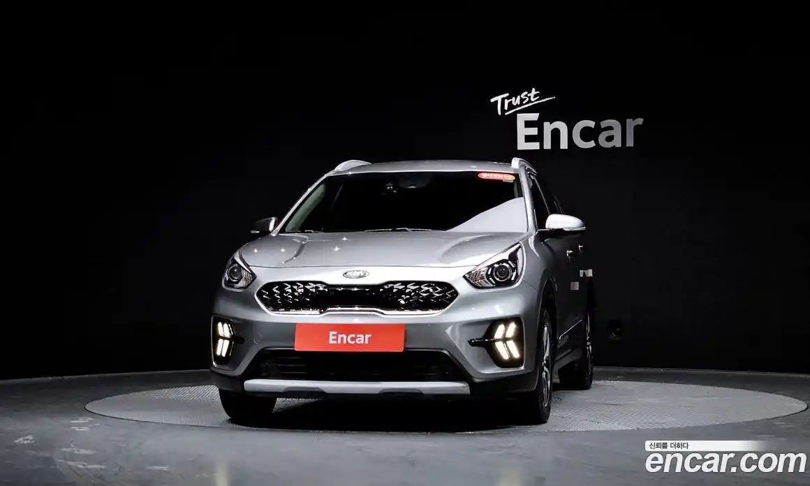 Kia Niro 2020 1.6 Автомат в Москве № 115553, фото 14