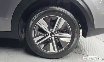 Kia Niro 2020 1.6 Автомат в Москве № 115553, миниатюра 6